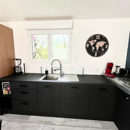 Charming House For 8 People In Casa de Férias