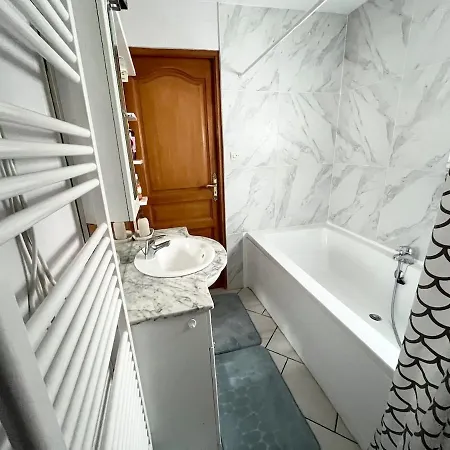 펜션 Charming House For 8 People In *